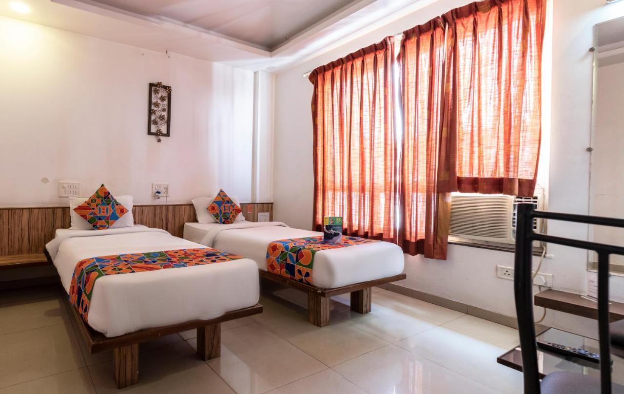Hôtel Oyo 24197 Saptaruchi à Pimpri-Chinchwad Extérieur photo