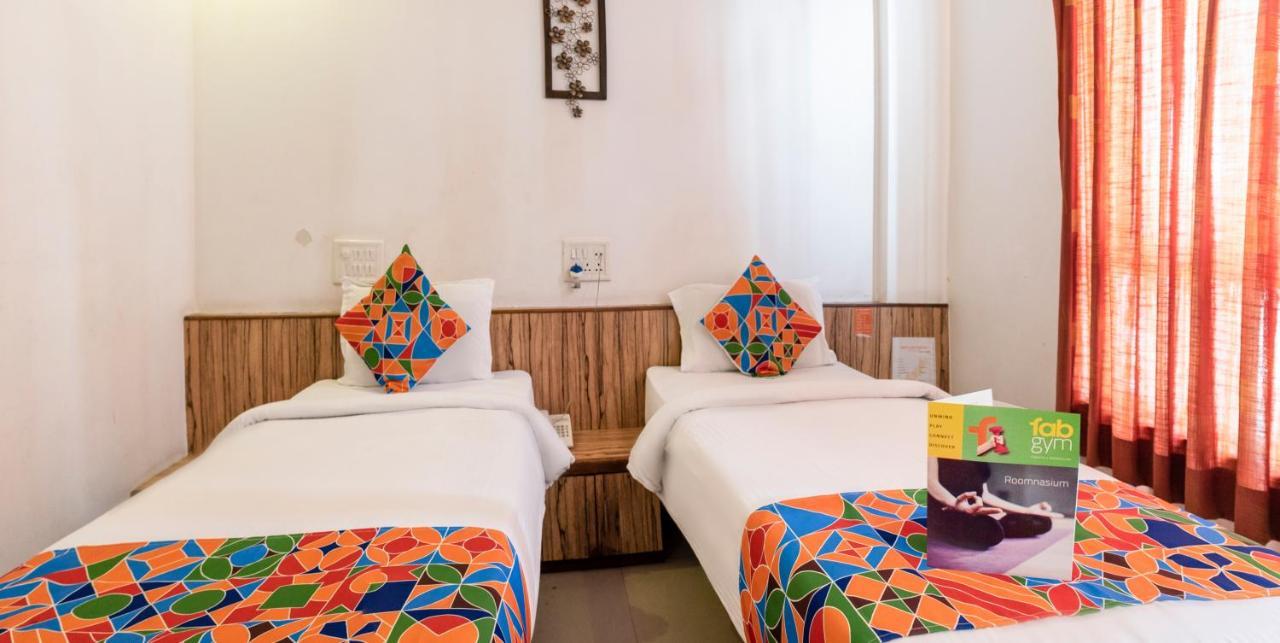 Hôtel Oyo 24197 Saptaruchi à Pimpri-Chinchwad Extérieur photo