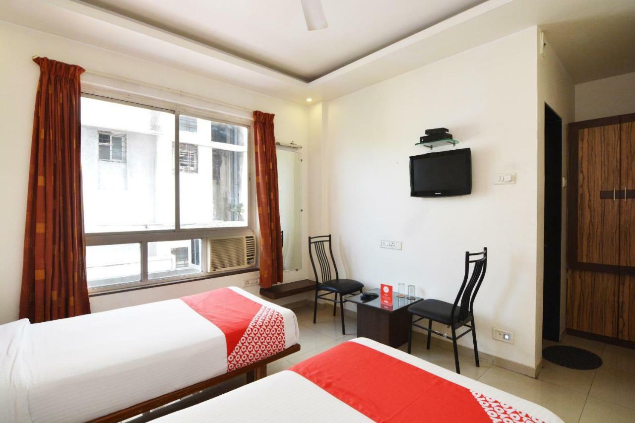 Hôtel Oyo 24197 Saptaruchi à Pimpri-Chinchwad Extérieur photo